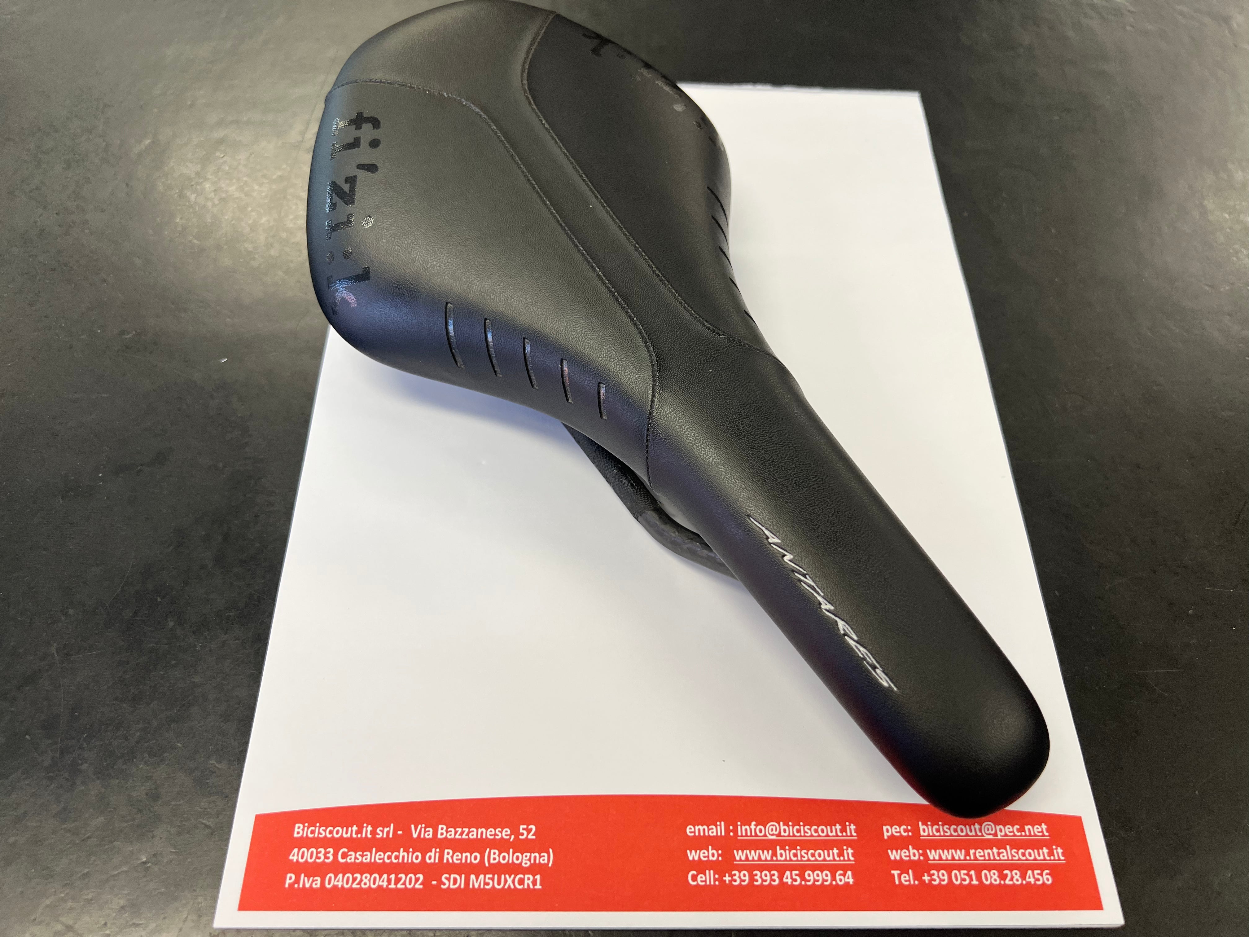 Usato Sella Fizik Antares R1 Regular Carbon Braided