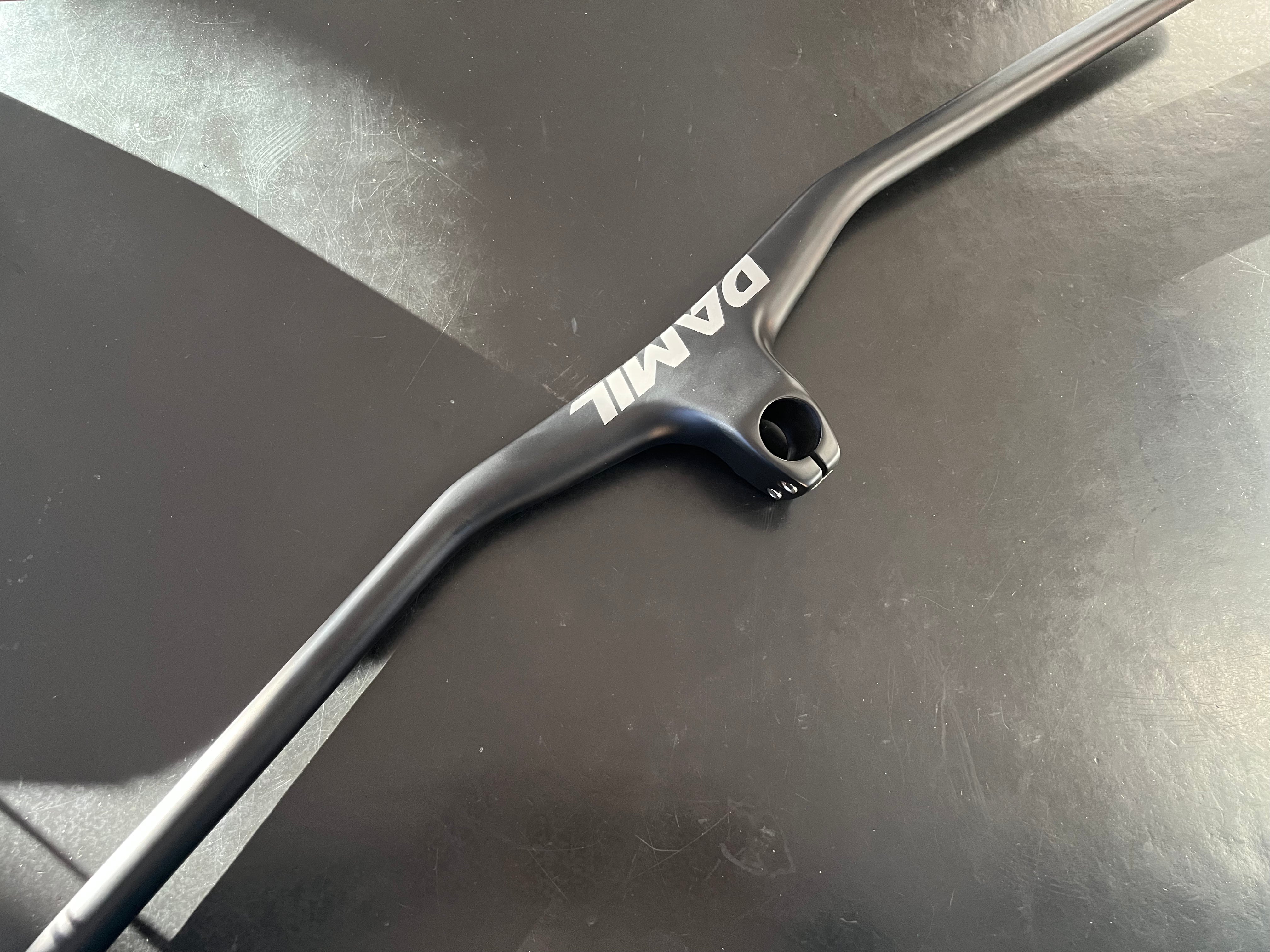 Manubrio MTB Integrato in carbonio 80mm