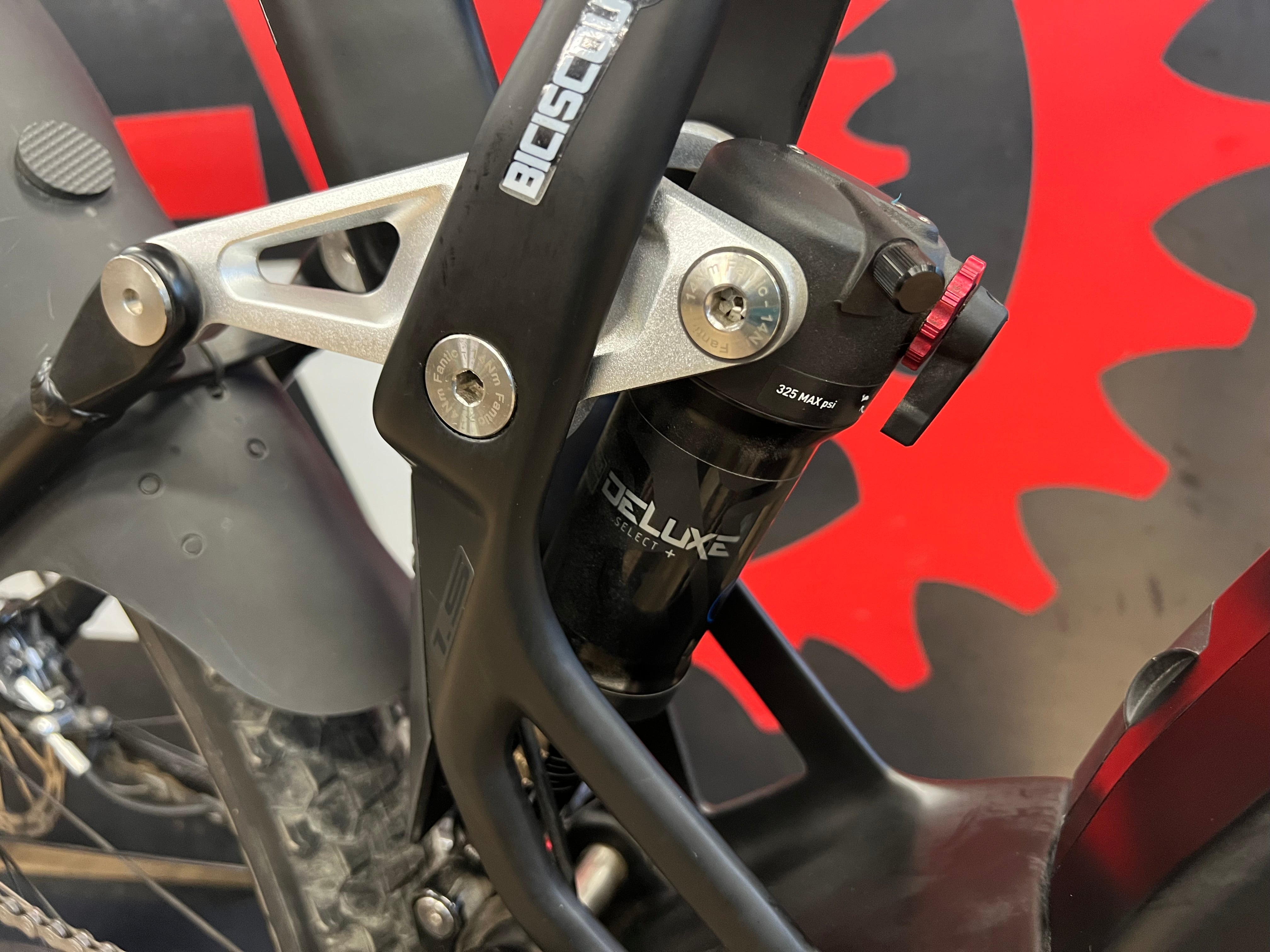 Usato E-MTB Fantic XTF Carbon tg.M