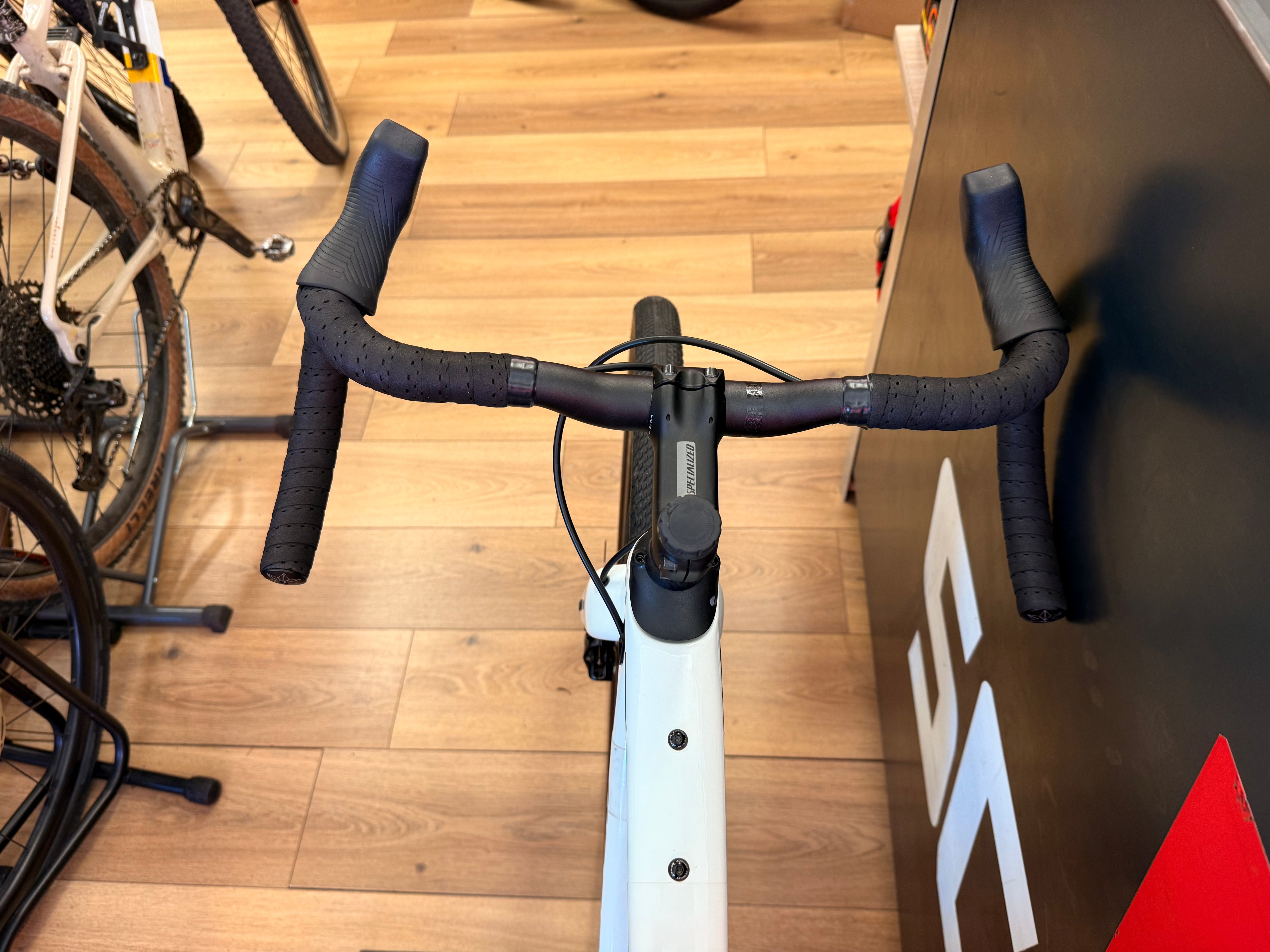 Specialized Diverge expert Carbon - Bianco