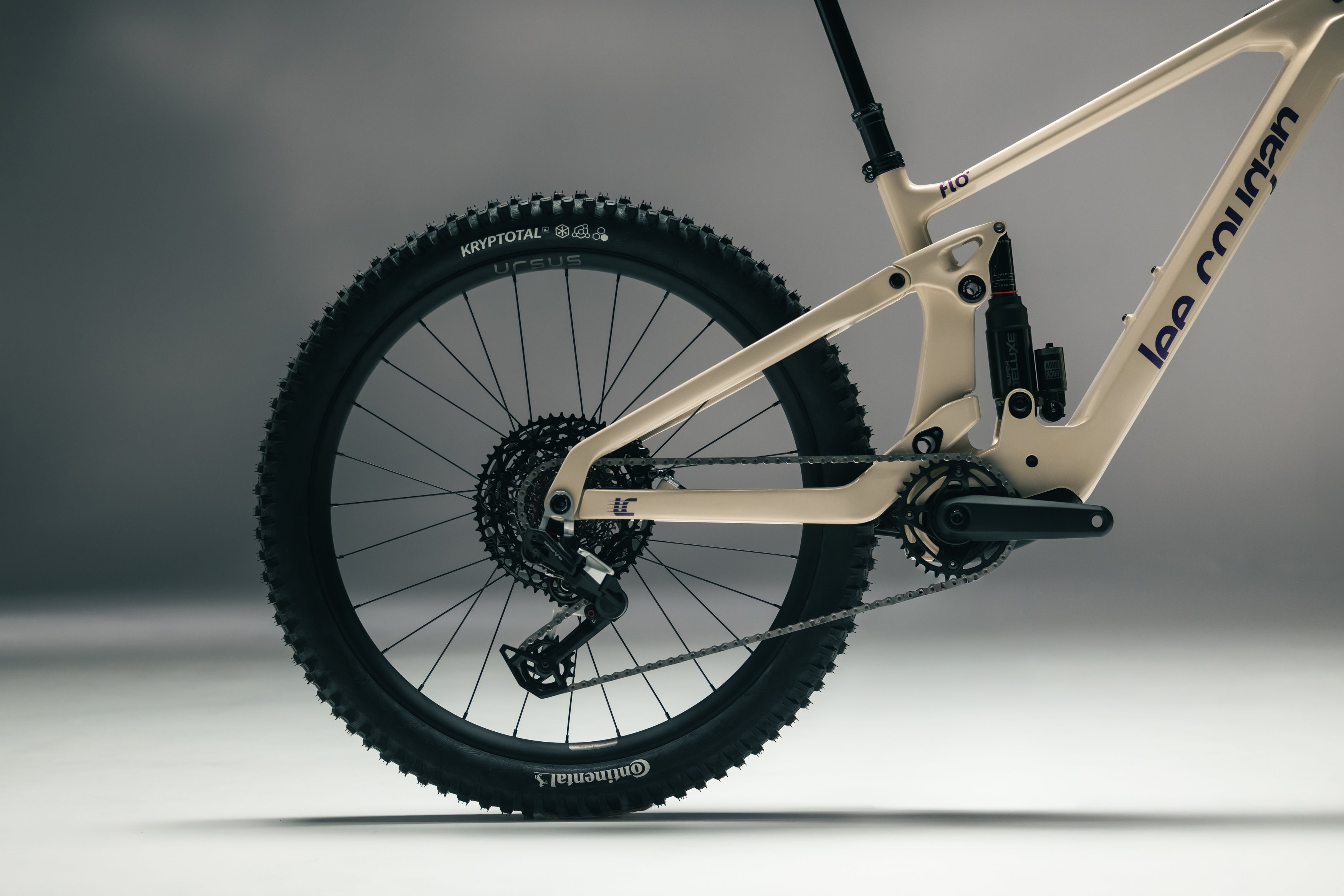 Leccougan FLÖ Pro carbon E-mtb