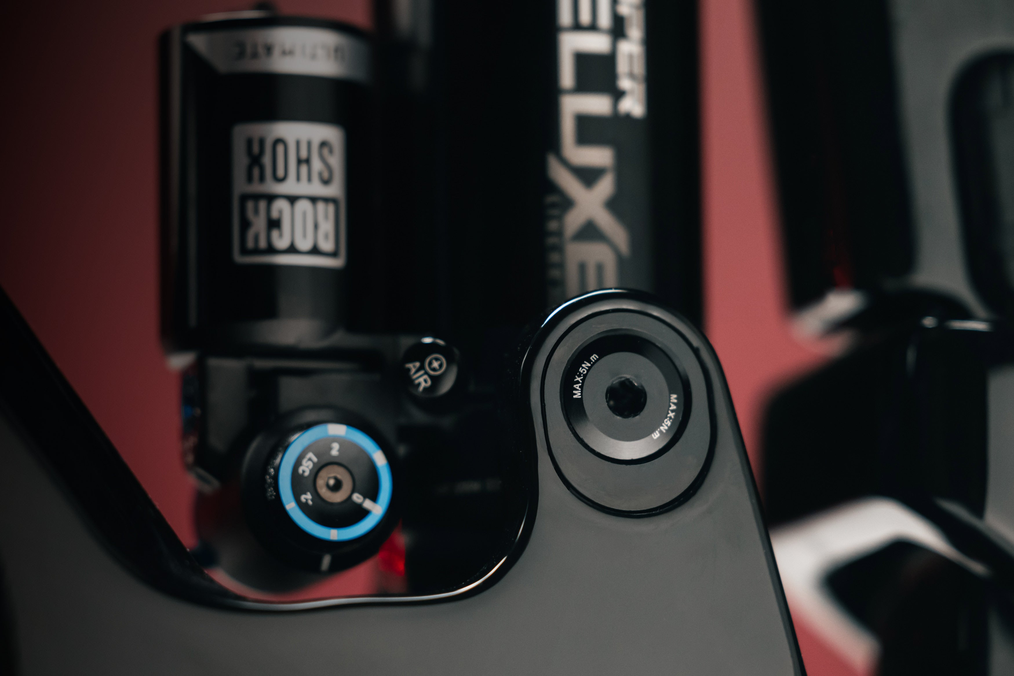 Leccougan FLÖ Pro carbon E-mtb