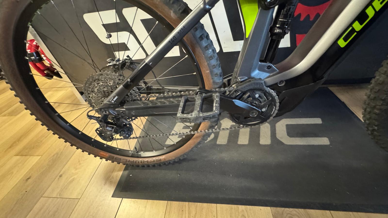 USATO Cube Stereo Hybrid E-bike