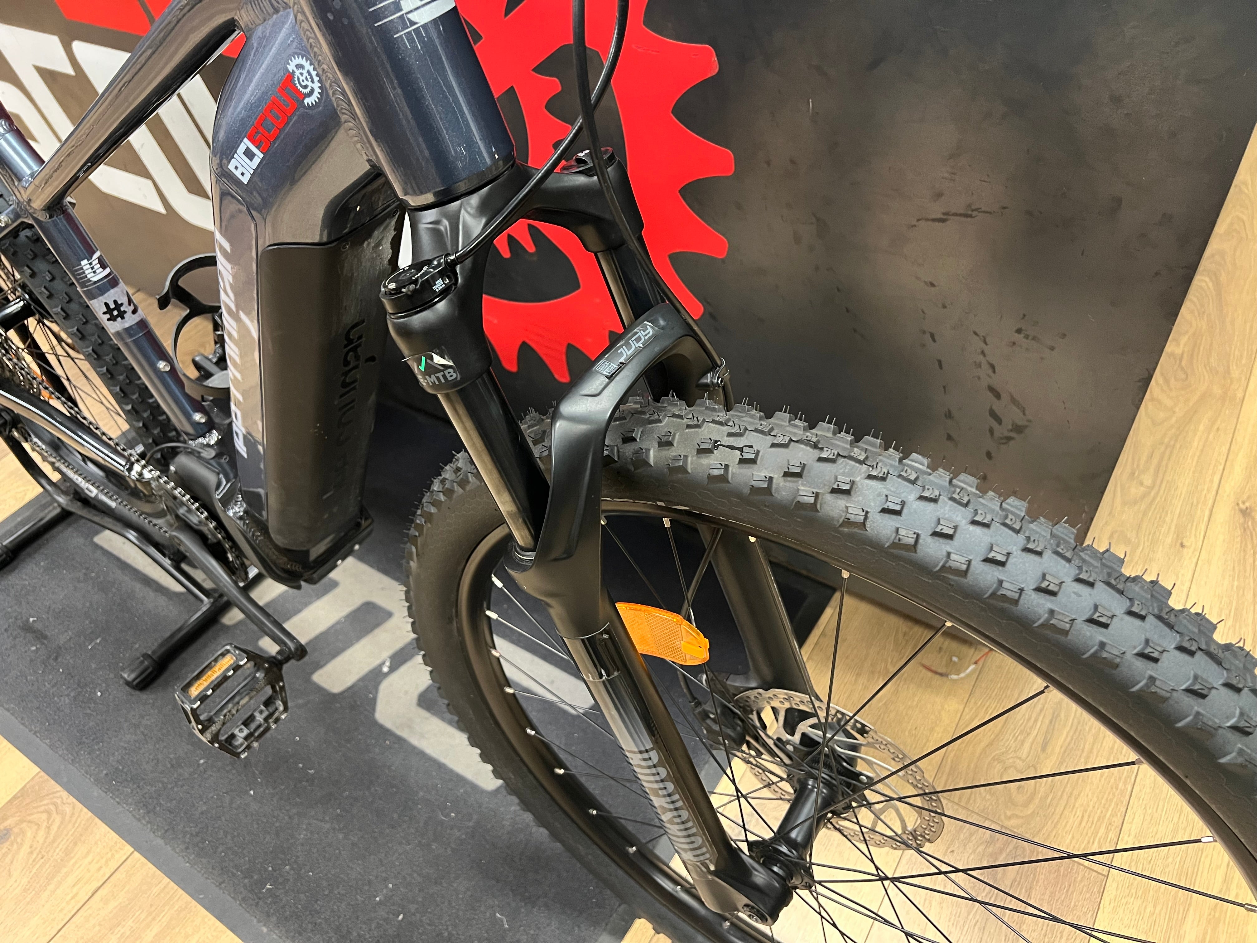 Usato E-MTB 29" Lee Cougan Edge tg.M