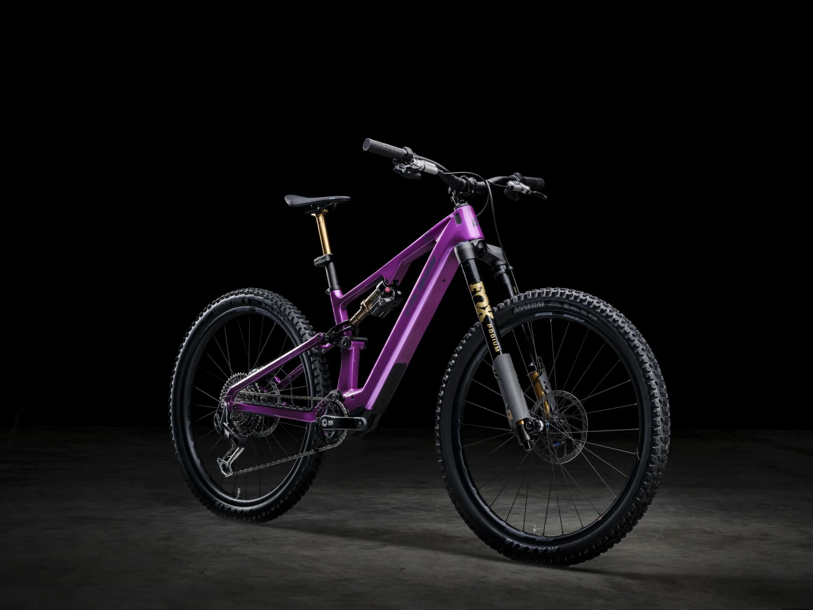 Crussis e-Full 12.11-PRO X (800 Wh)